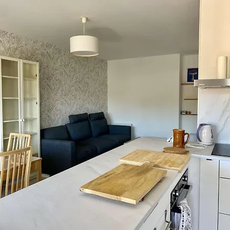Appartement Résidence Les Oyats - T3 Rénové 55m², Balcon Sud&parking – Centre-ville Mae-9734 *