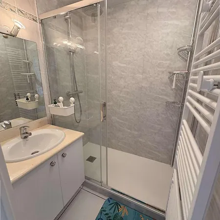 Appartement Résidence Les Oyats - T3 Rénové 55m², Balcon Sud&parking – Centre-ville Mae-9734 *